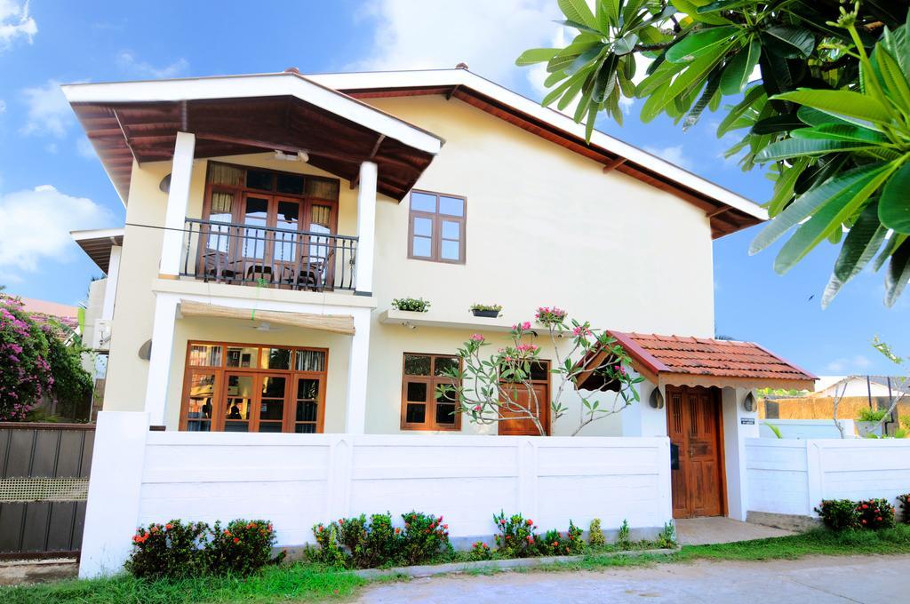 Park Lane Apartments Negombo Exterior photo
