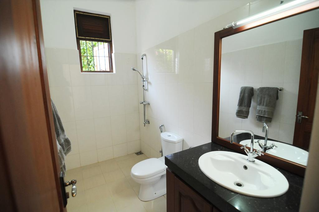 Park Lane Apartments Negombo Exterior photo